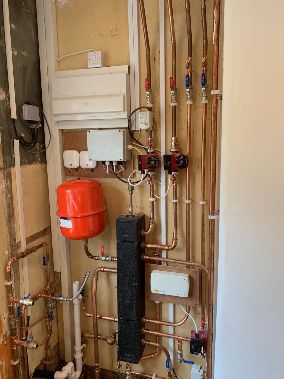 Multi-zone installation using Worcester Bosch low loss header